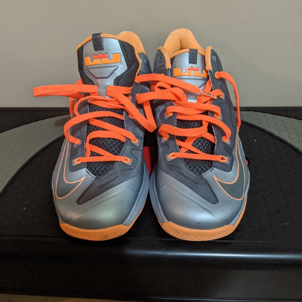 LeBron 11 Lows Men's Size 11